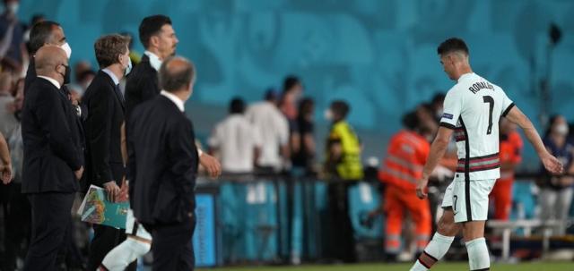 NBA在线观看-开局最美妙欧洲杯提早出局 C罗再度怒摔队长袖标!